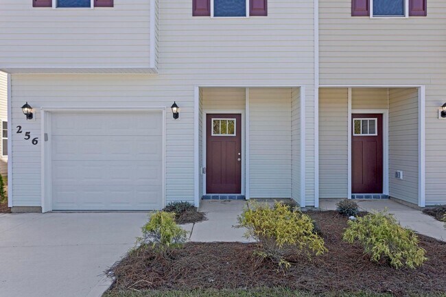 Photo - Townhome for Rent with Covered Patio!