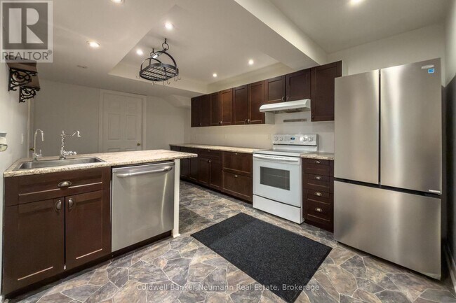 Photo - 4 Cutting Dr