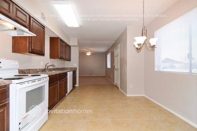 Photo - 6007 W Hearn Rd