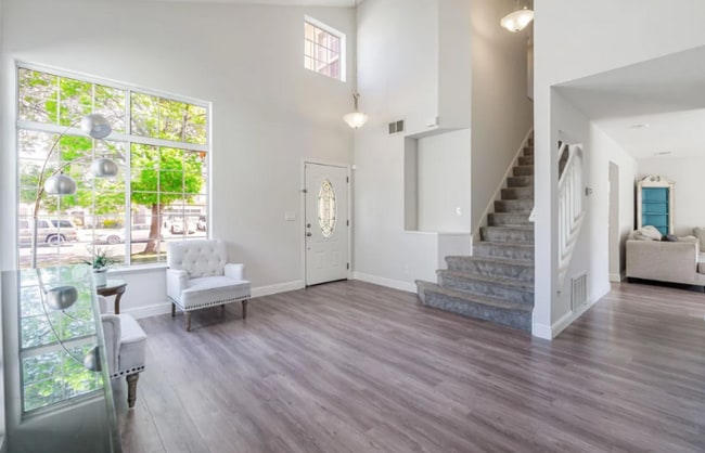 Photo - 2280 Southwood Dr