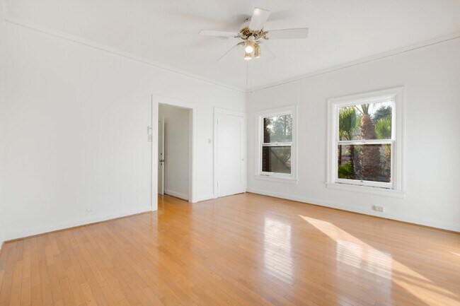 Photo - 5121 1/2 Eagle Rock Blvd Unit E