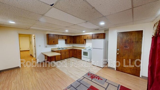 Photo - 674 1/2 N. Cedar Street