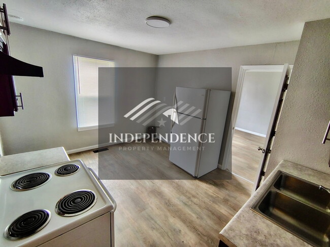 Photo - 3217 Finley St Unidad B