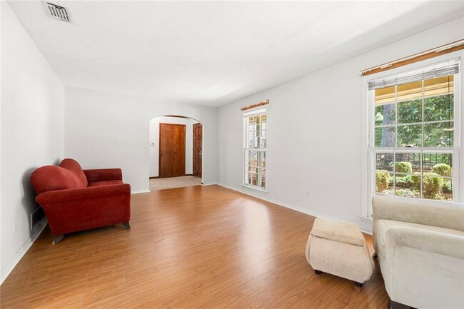 Photo - 4000 Pinehurst Pl