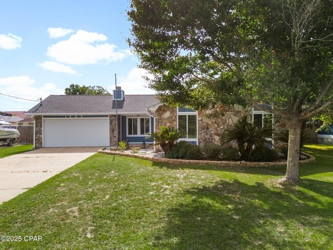 Photo - 1505 S Berthe Ave Casa