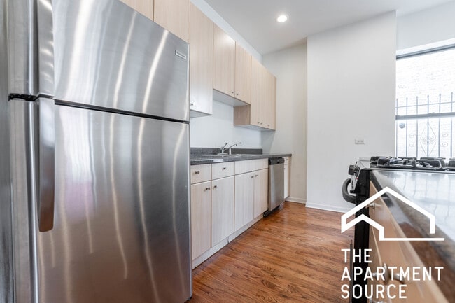 Photo - 2835 W Medill Ave Unidad 1