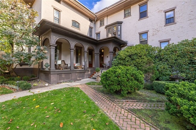 Photo - 1397 East Ave