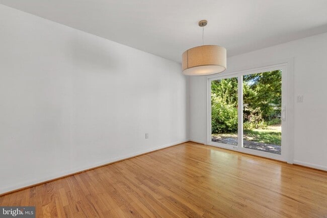 2409 Hayden Dr