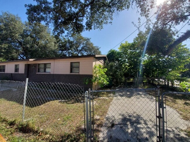 Photo - 10401 N 11th St Unit 10401 N. 11th St.