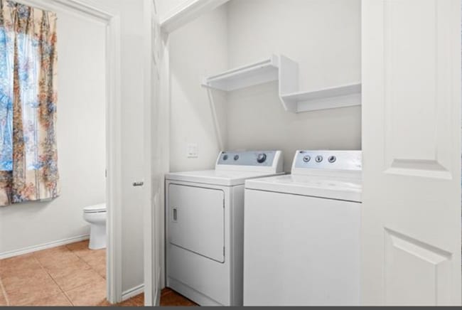 Photo - 2725 Hyde Park Dr