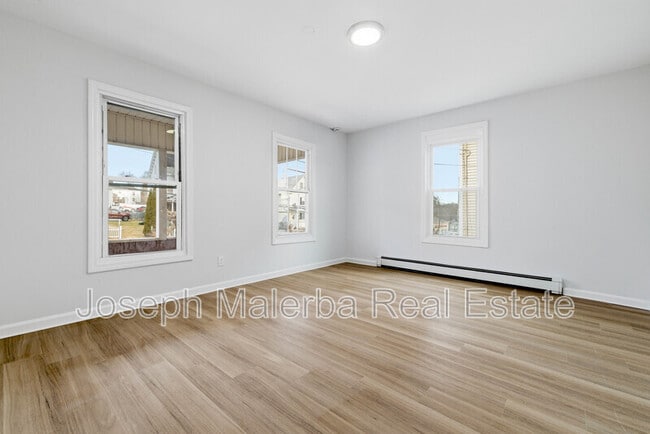 Photo - 848 Bank St Unit 1st Floor