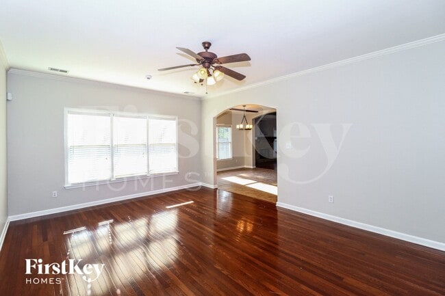 Photo - 1323 Crossmont Cove