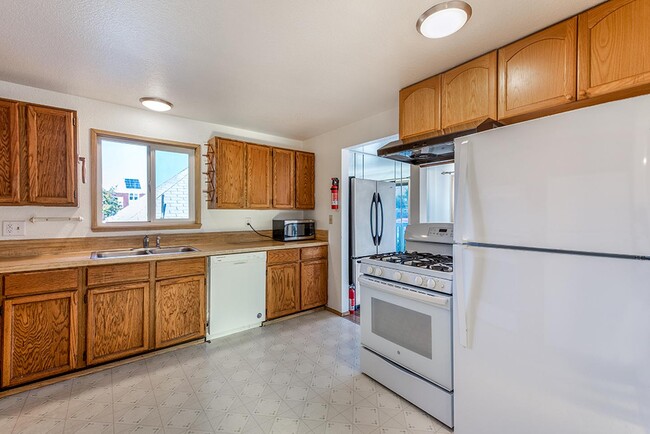 Photo - 1103 Martin Luther King Jr Way