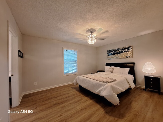 1884 Norcross Chase Cir