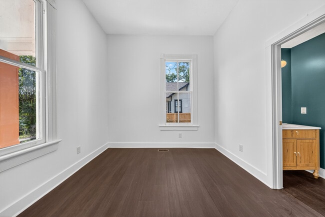 Photo - 2807 Beacon Ave Unit 2