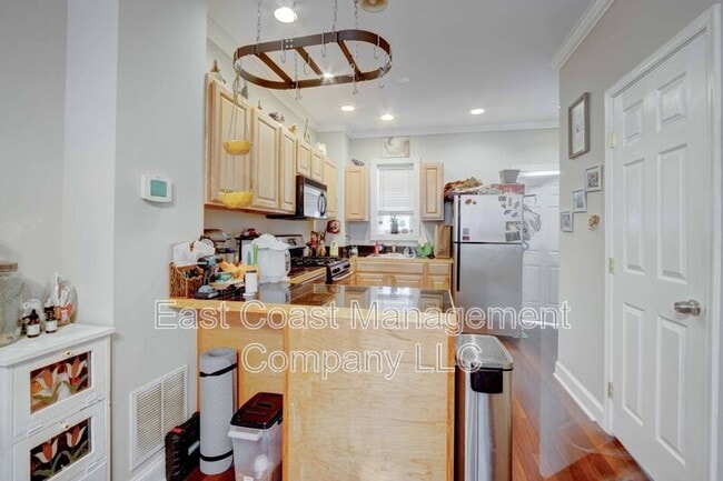 Photo - 1122 Scott St
