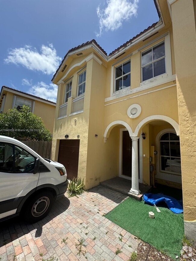 Building Photo - 15071 SW 9th Ln Rental