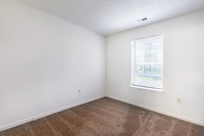 Mallard Cove Apartments