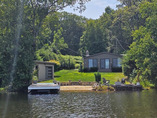 Building Photo - 112 W Lake Rd Rental