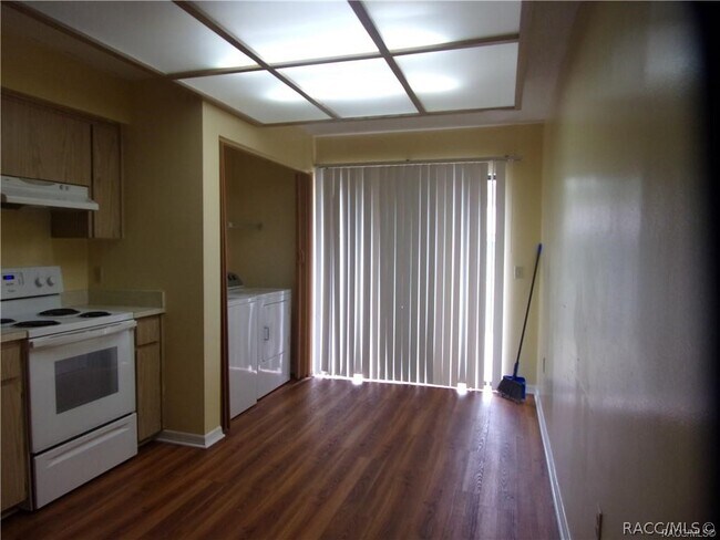 607 Edgewood Ave