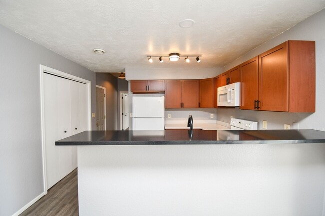 Photo - 1602 S Campbell Trail