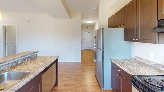 Photo - 10004-1097A 97A St Unit 306