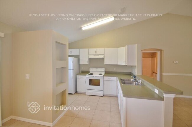 Photo - 2560 Millwood Ave