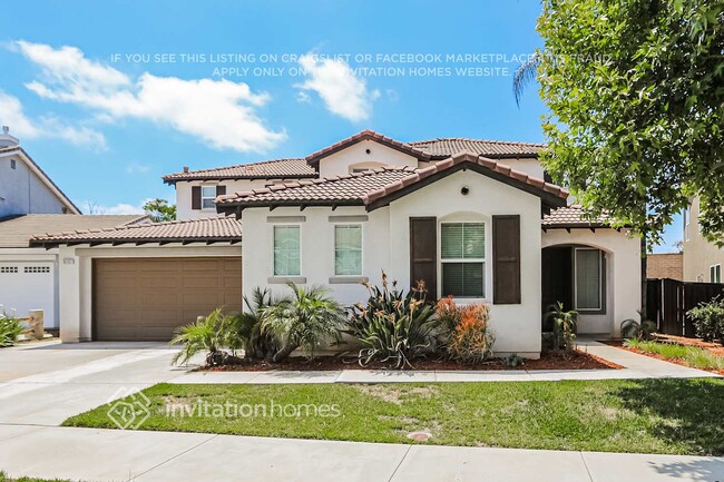 Building Photo - 32127 Spun Cotton Dr