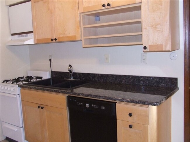 Photo - 1118 Michigan Ave