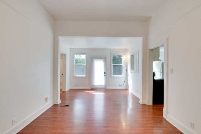 Building Photo - 1527 24th Ave Rental