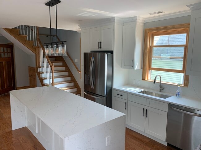 Photo - 263 Elm St