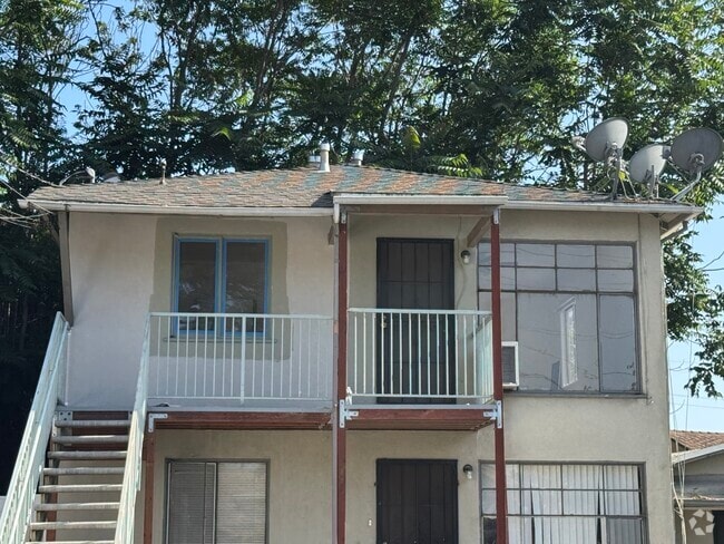 Building Photo - 416 E Cypress St Unit A Rental