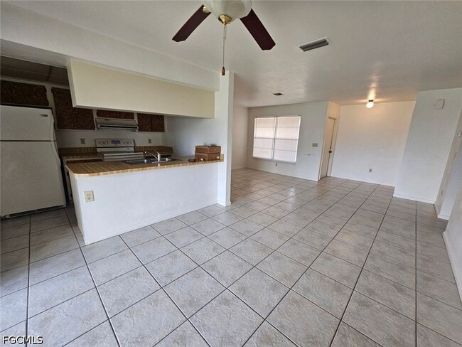 Photo - 120 Trafalgar Pkwy Unit 4
