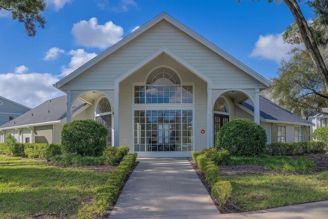 Building Photo - 2550 N Alafaya Trail Unit 6111