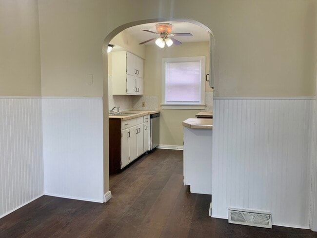 Photo - 5047 12th St SW