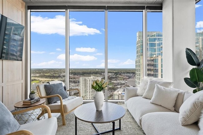 Photo - 777 N Ashley Dr Unit 3013