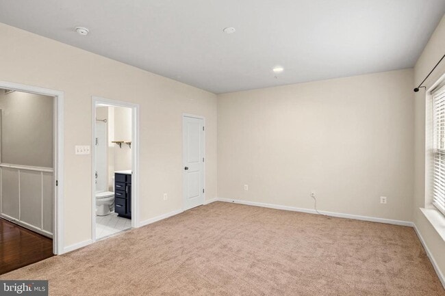 Photo - 214 Tanner Ln