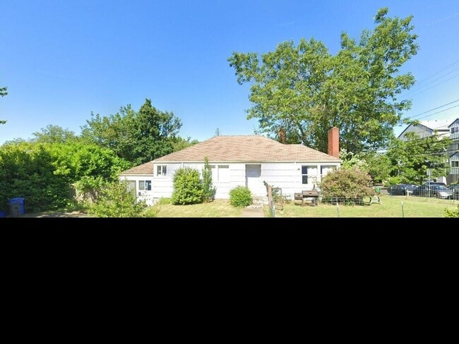 Building Photo - 1914ki Unit A Rental