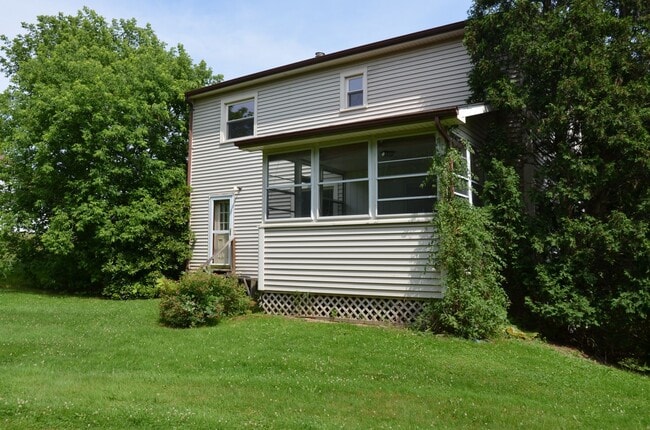 Photo - 7 Rivendell Dr