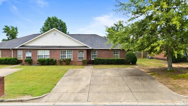 Building Photo - 717 Yeager Ln Rental