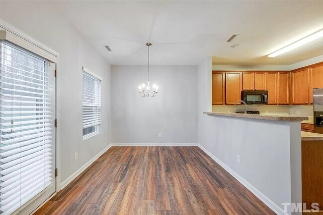 Photo - 125 Golden Meadow Ct