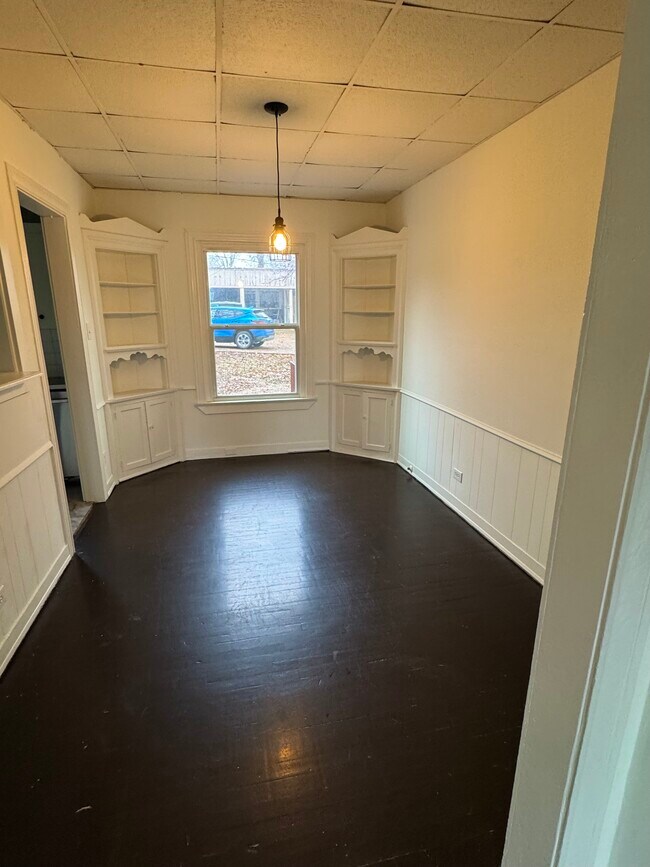 Photo - Sanger Heights Unit B