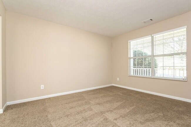 Photo - 1240 Chris Lake Dr