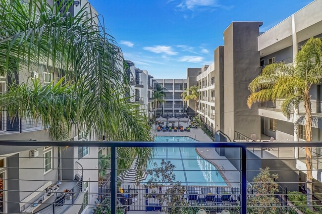 Axis 2300 Apartments