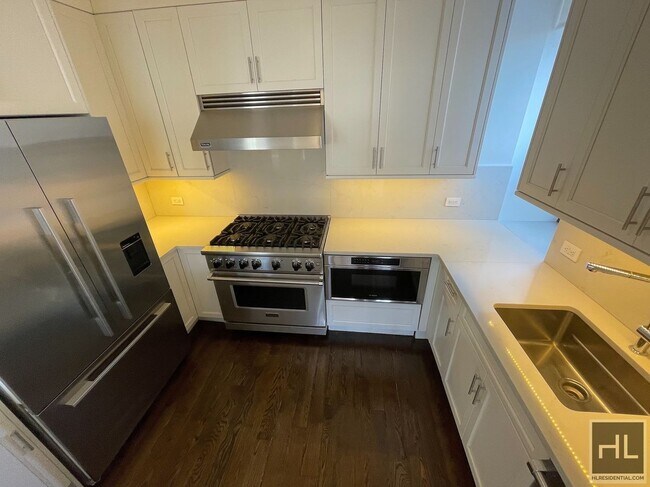 W 87th St - W 87th St Apartment Unit 20A