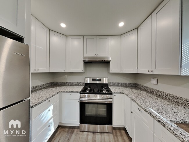 Photo - 2 Silverwood Dr