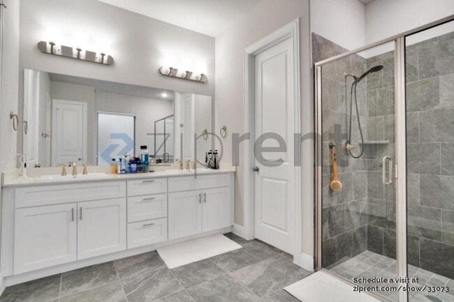 Photo - 12790 Royal Oaks Ln