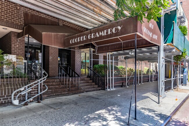 Entrance - Cooper Gramercy