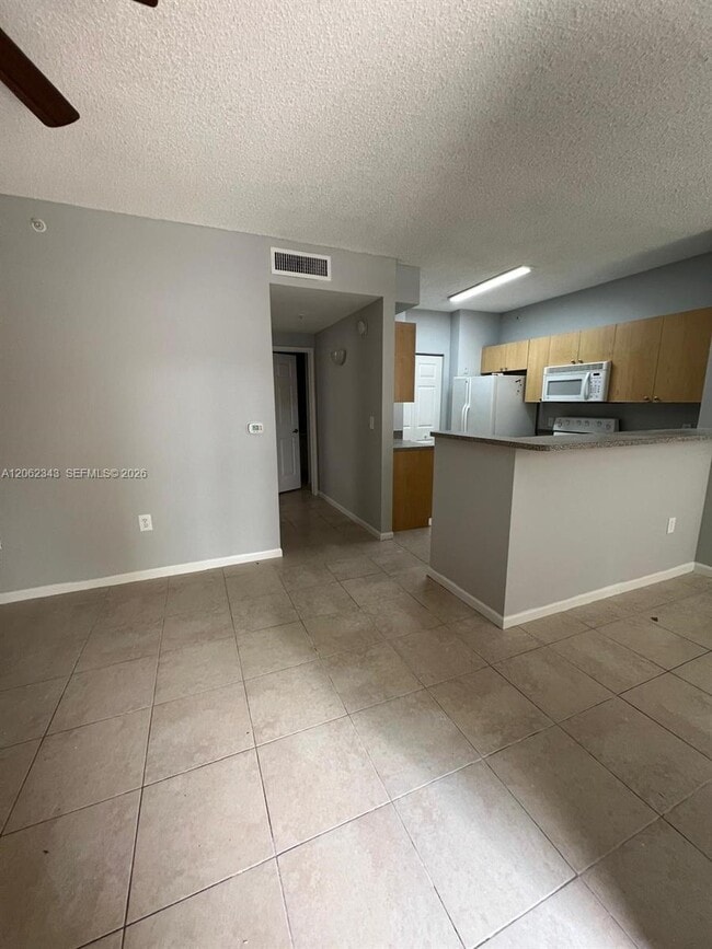 Photo - 8020 N Nob Hill Rd Unit 102
