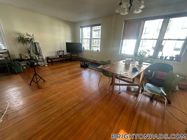 Photo - 9 Saybrook St Unit 3